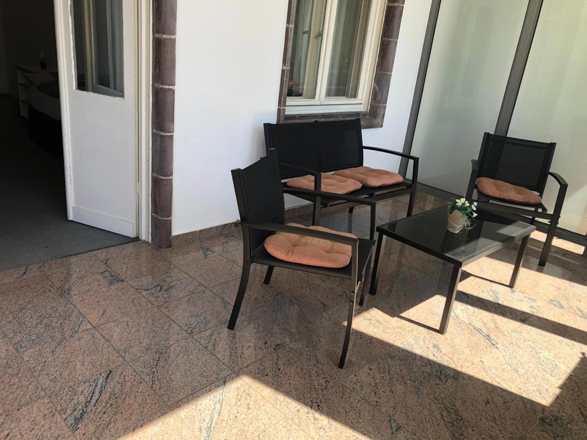 Ferienwohnungen Und Apartmenthaus Halle Saale - Villa Mathilda Ruang foto