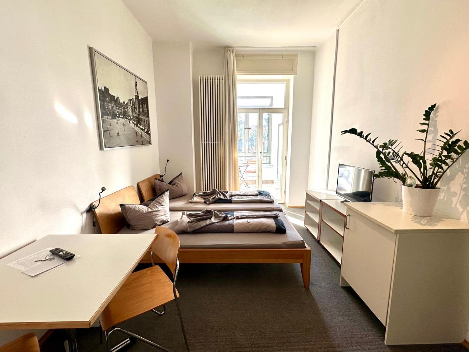 Ferienwohnungen Und Apartmenthaus Halle Saale - Villa Mathilda Ruang foto