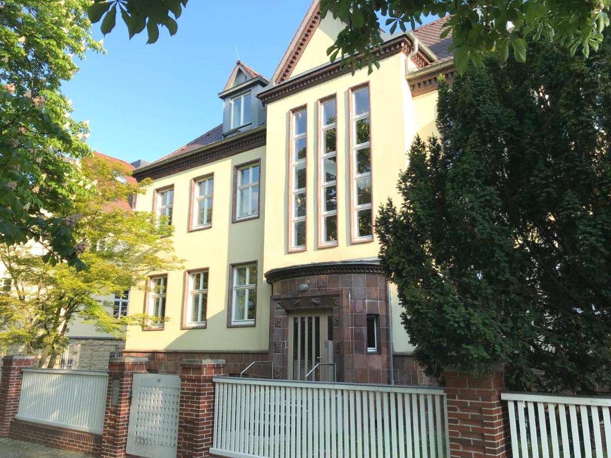 Ferienwohnungen Und Apartmenthaus Halle Saale - Villa Mathilda Bagian luar foto